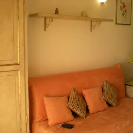 Desy House アパート *